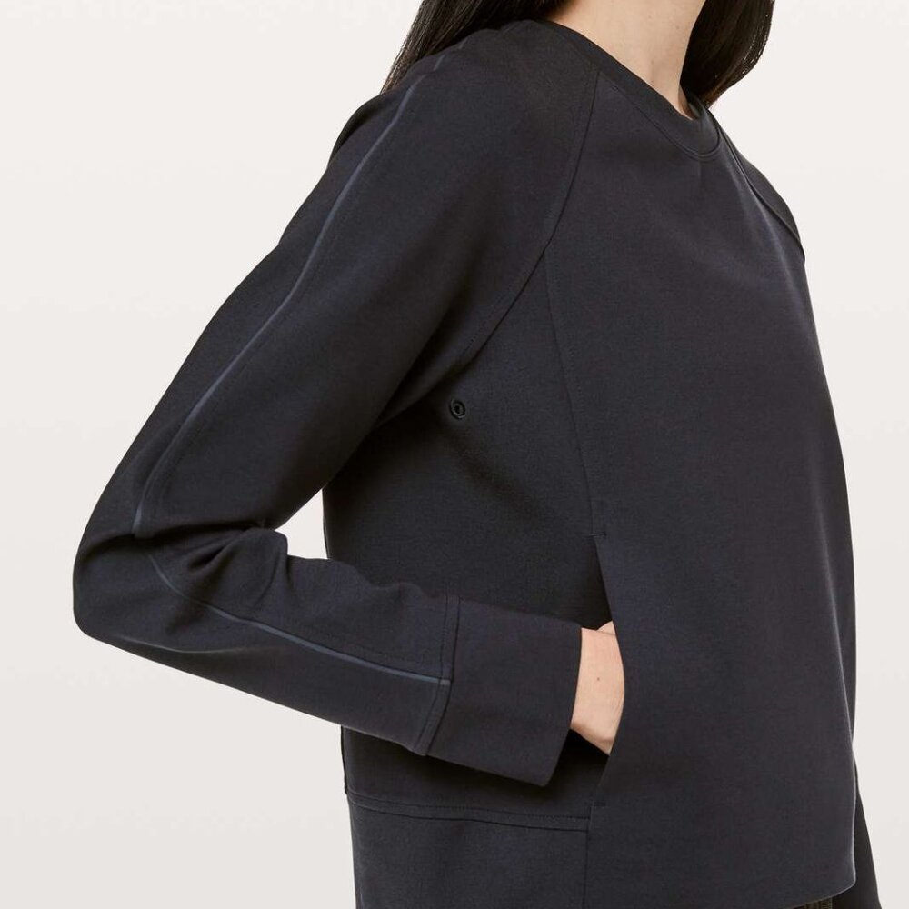 NWOT Lululemon On-Track Crew Neck Sweatshirt - Black, Size 2